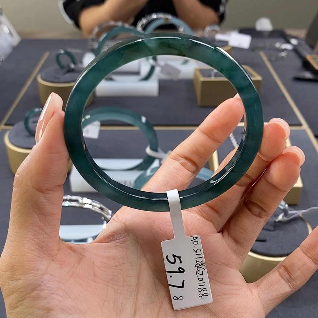 连***好翡翠未镶嵌手镯59.78