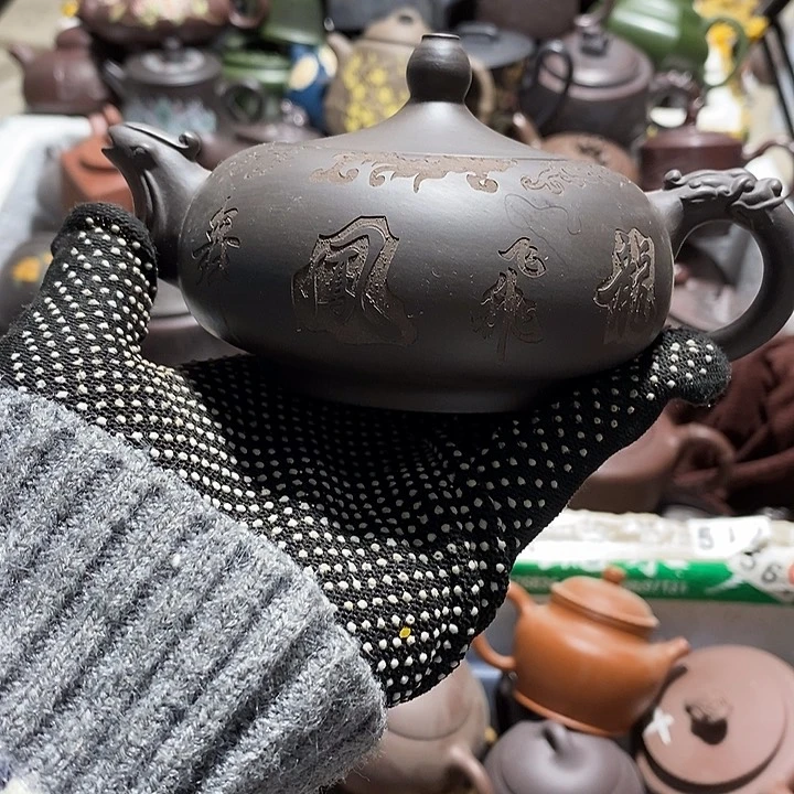 紫砂茶壶微瑕微笑