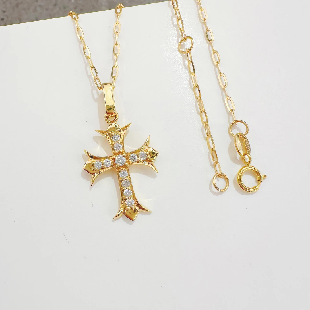 18K金 钻石十字架项链 时尚浅金色经典百搭款 精致气质小众项链