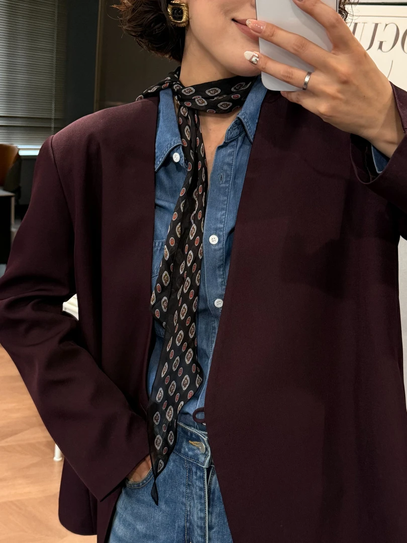 2025早秋新款高级感V领二边开衩一粒扣气质百搭西装外套女