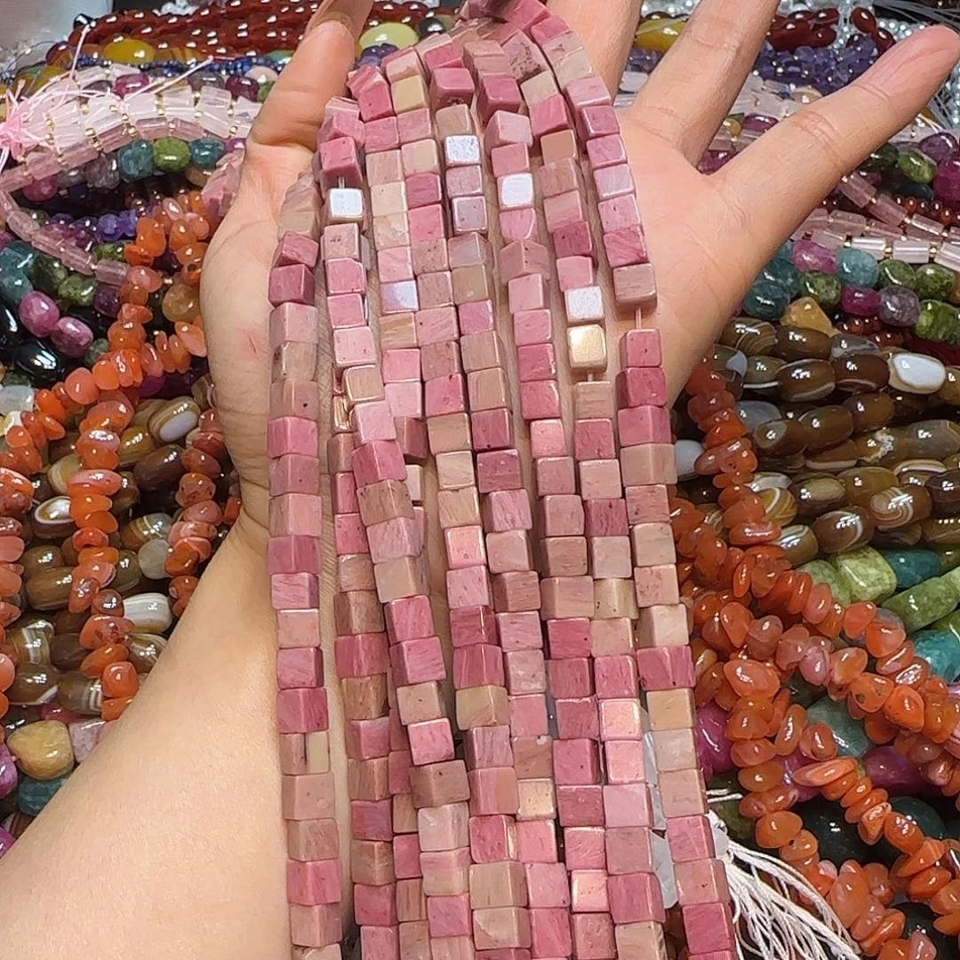 玛瑙/玉髓未镶嵌珠宝半成品6mm红木纹方糖一条