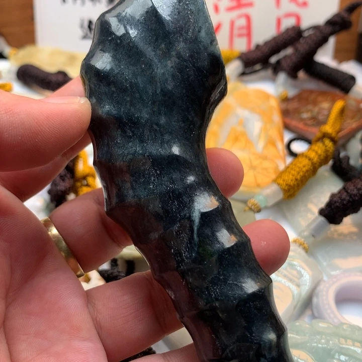 翡翠未镶嵌颈饰保真天然a货翡翠