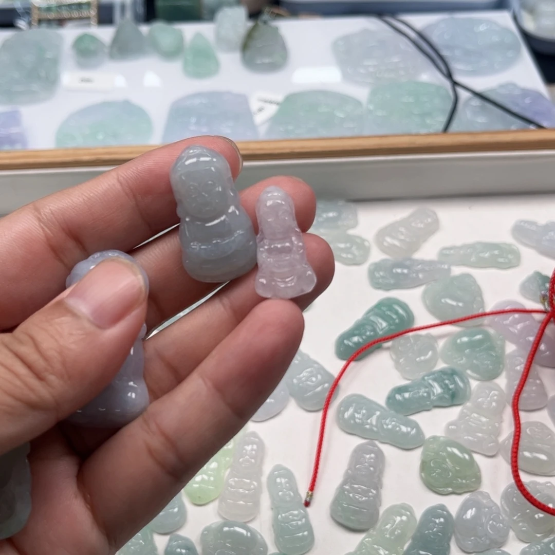 糖***甜翡翠未镶嵌颈饰天然翡翠A货