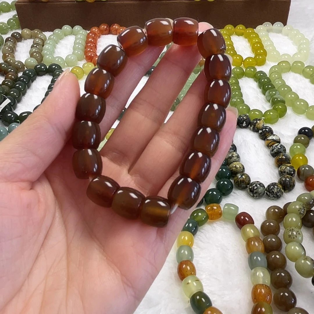 崔***.蛇纹石玉未镶嵌手串