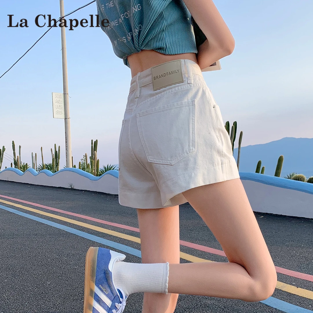 拉夏贝尔白色高腰牛仔短裤2025夏季新款美式a字设计感百搭直筒裤