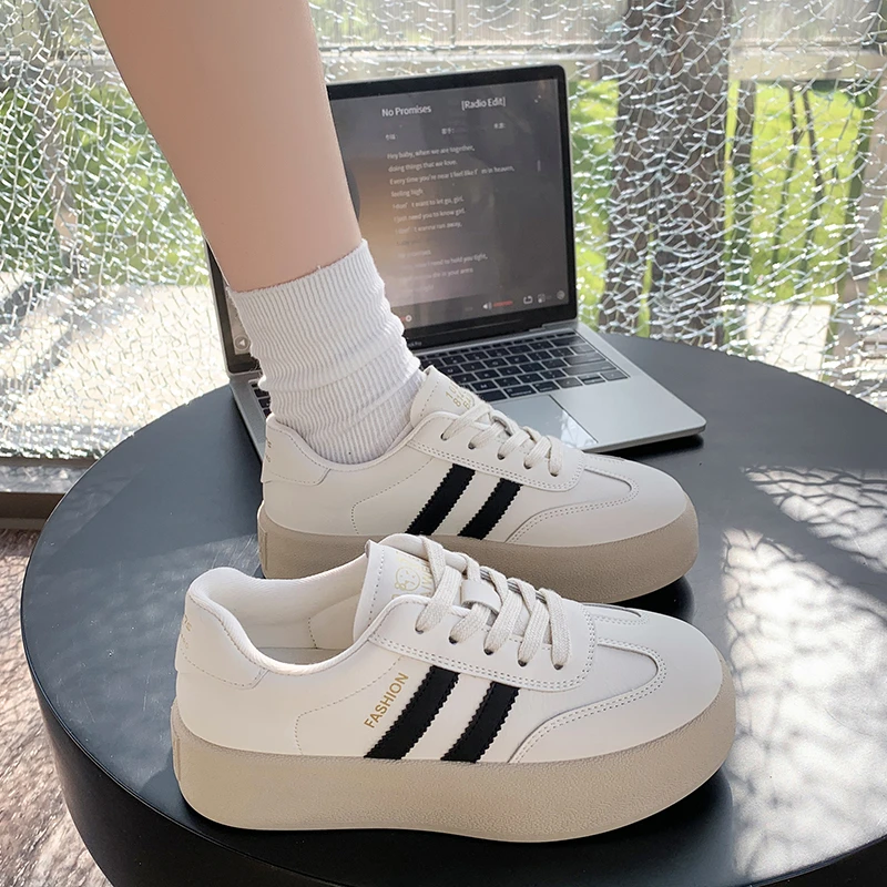 爆款德训鞋透气厚底小白鞋2025春季新款百搭女款休闲运动板鞋女鞋