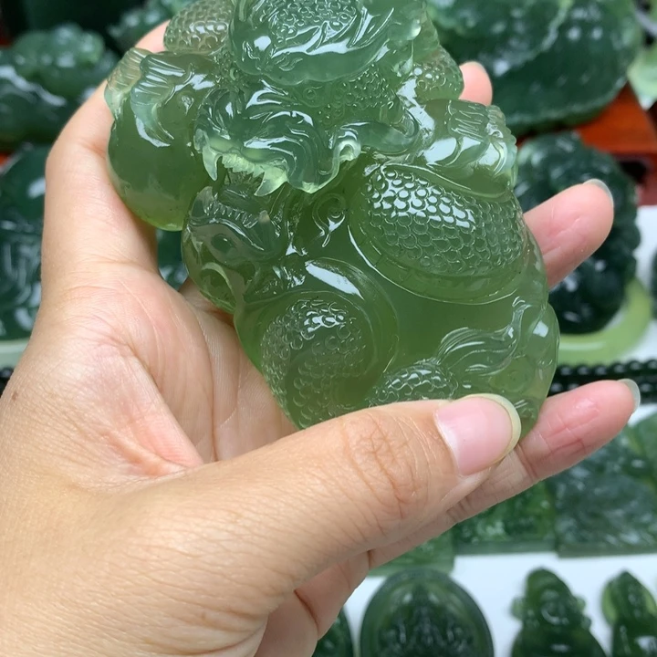 老***四蛇纹石玉未镶嵌颈饰