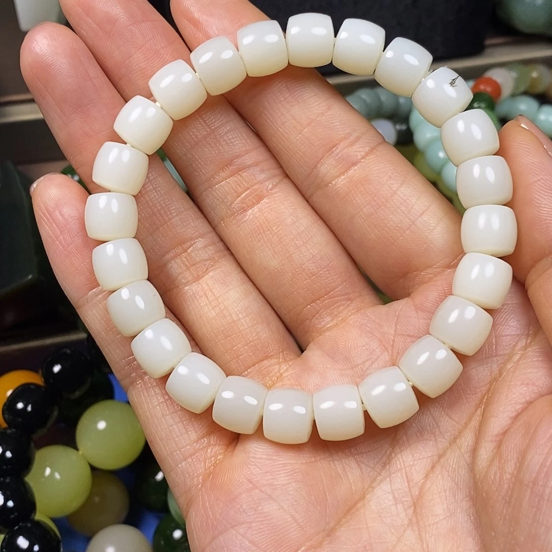 手串未镶嵌和田玉哈**年