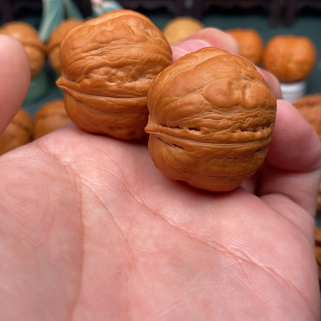 文玩核桃把件水晶蟾