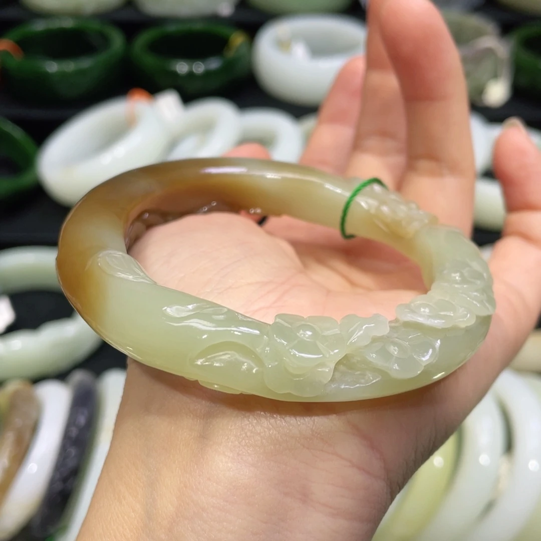 未镶嵌手镯和田玉20