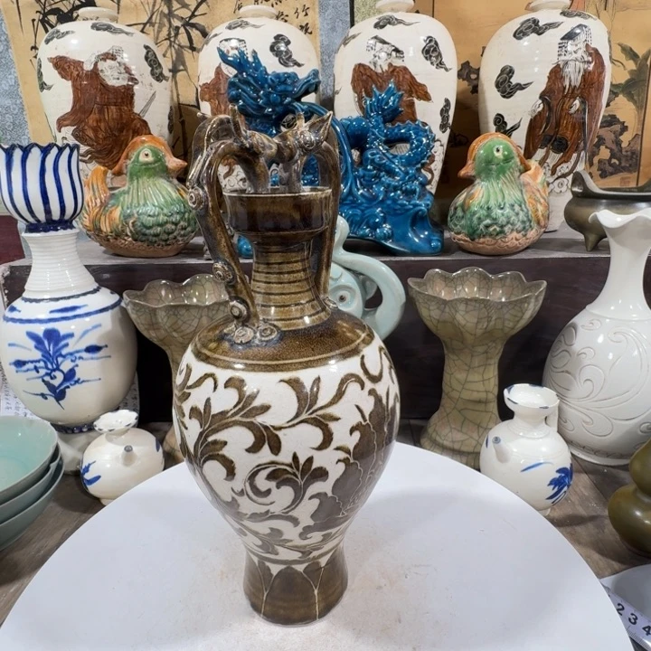 手工制作陶瓷摆件