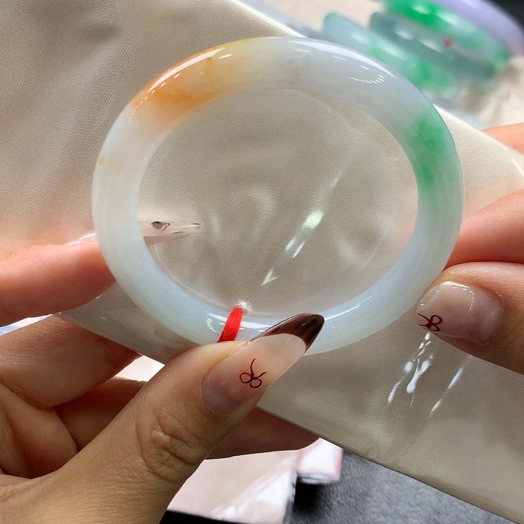 翡翠未镶嵌手镯（圆镯）4号黄加绿美人条