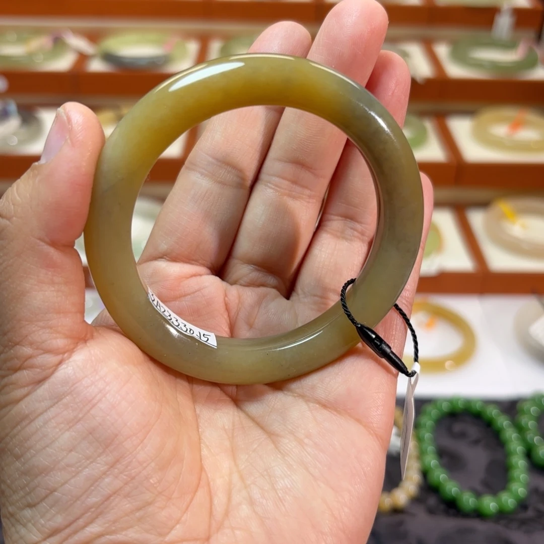 和田玉未镶嵌手镯新疆楼兰三色手镯