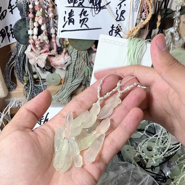 蛇纹石玉合金颈饰