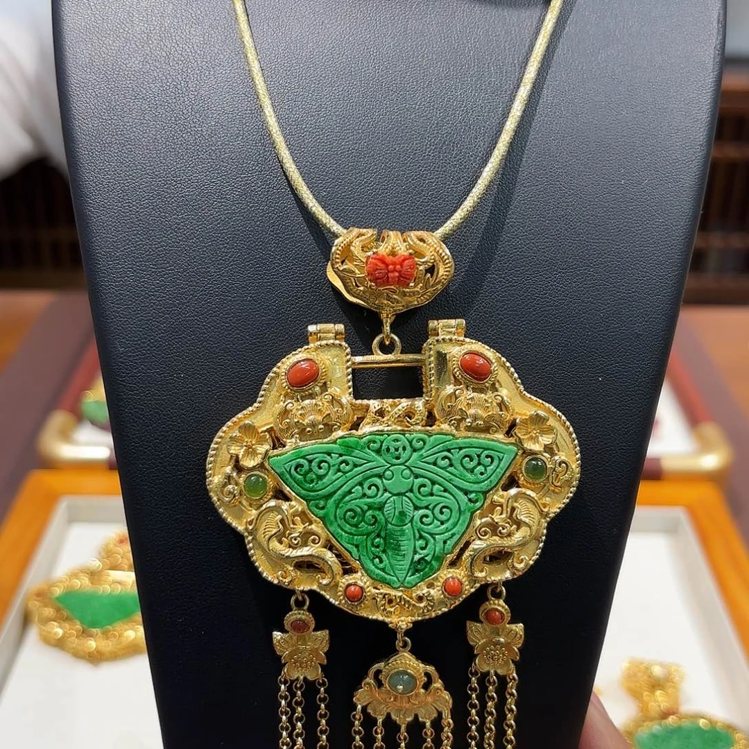 锦纶非金属嘎乌盒吊坠