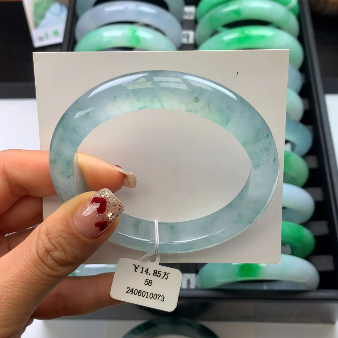 翡翠手镯未镶嵌58冰蓝飘花正圈
