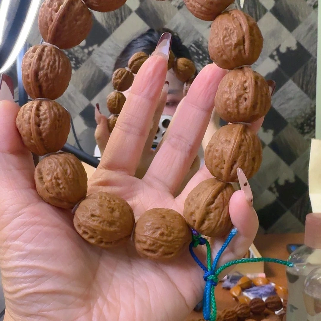 猴头核桃吊坠秋子核桃手持24mm
