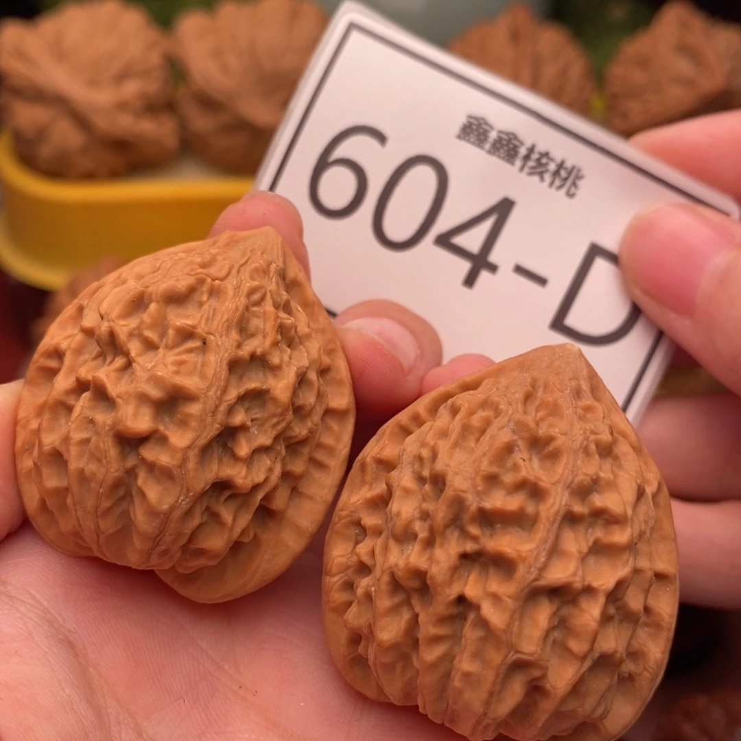 把件文玩核桃金牛36