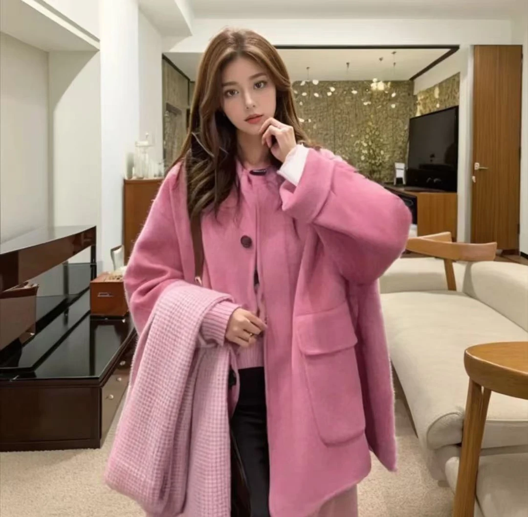200号（款号LS459）粉色牛角扣大口袋分尺码毛呢外套