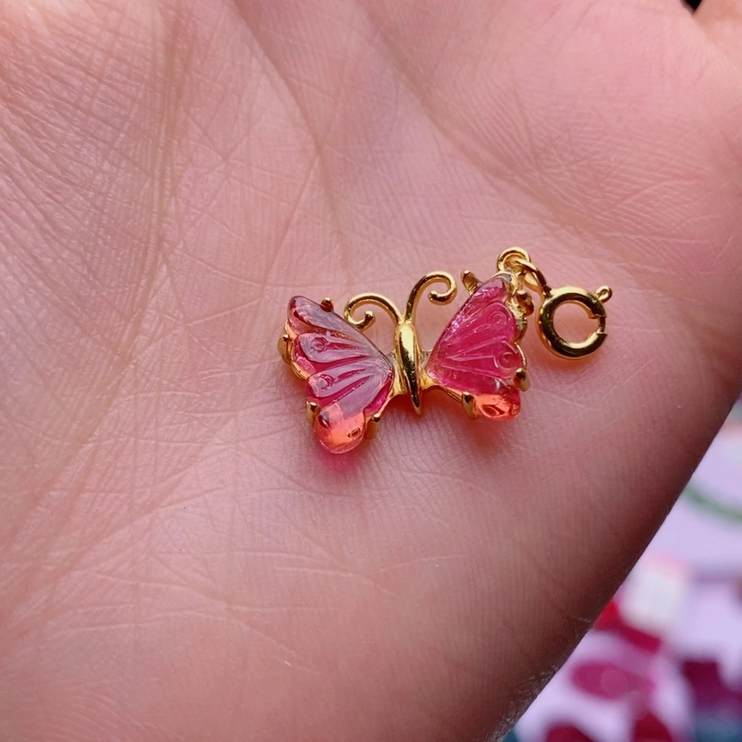 颈饰未镶嵌碧玺蝴蝶小吊坠yy