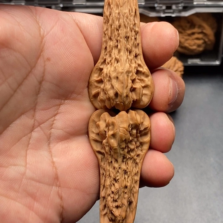 核桃麒麟纹官帽核塔