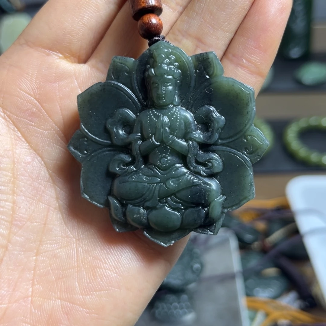 和田玉未镶嵌颈饰