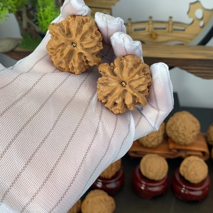 z***m桃核吊坠38尺寸苹果园