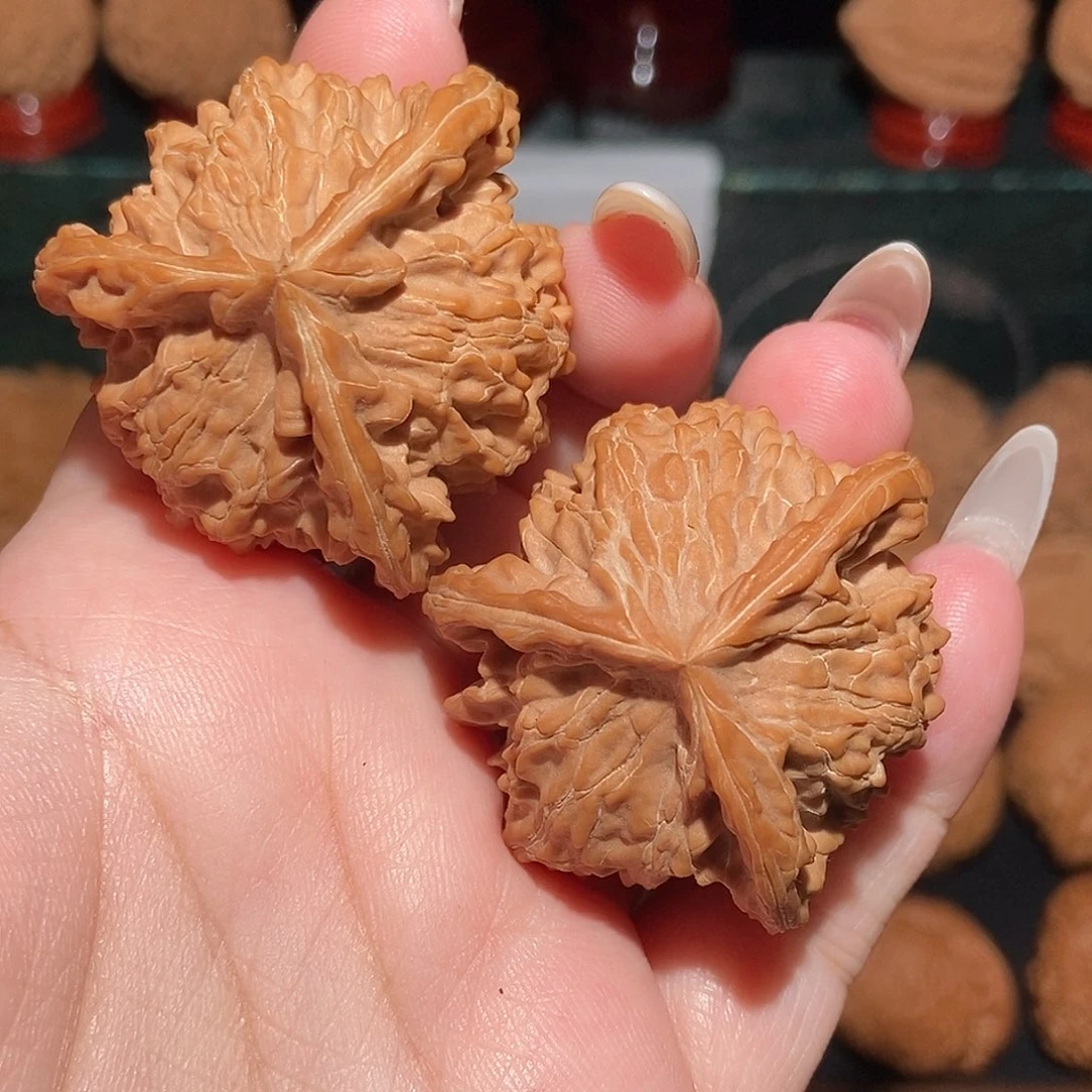 文玩核桃吊坠盘山三棱41