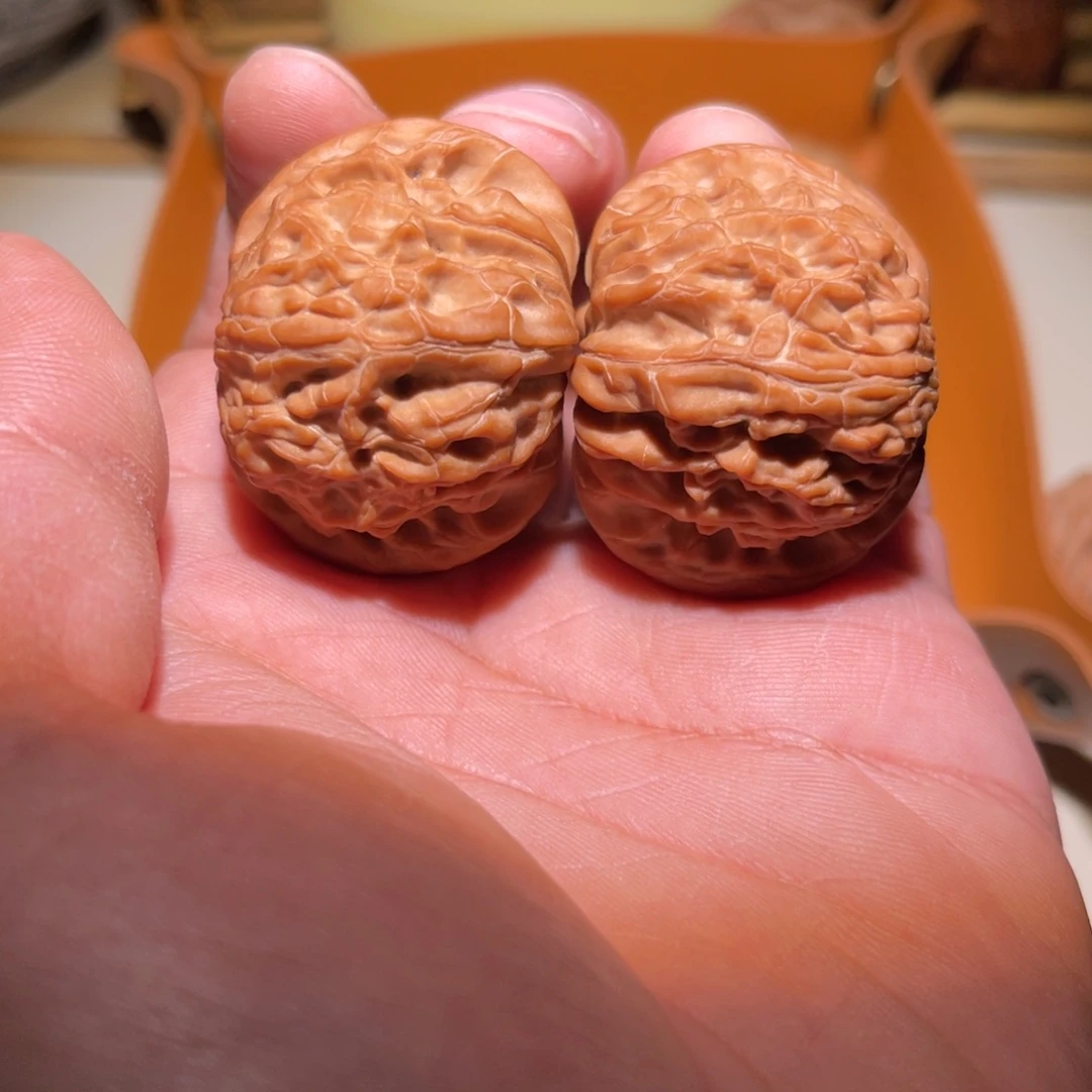 爱***哥文玩核桃把件磨盘