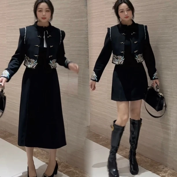 （铭选）776微胖穿搭冬季新中式国风刺绣显瘦连衣裙马甲