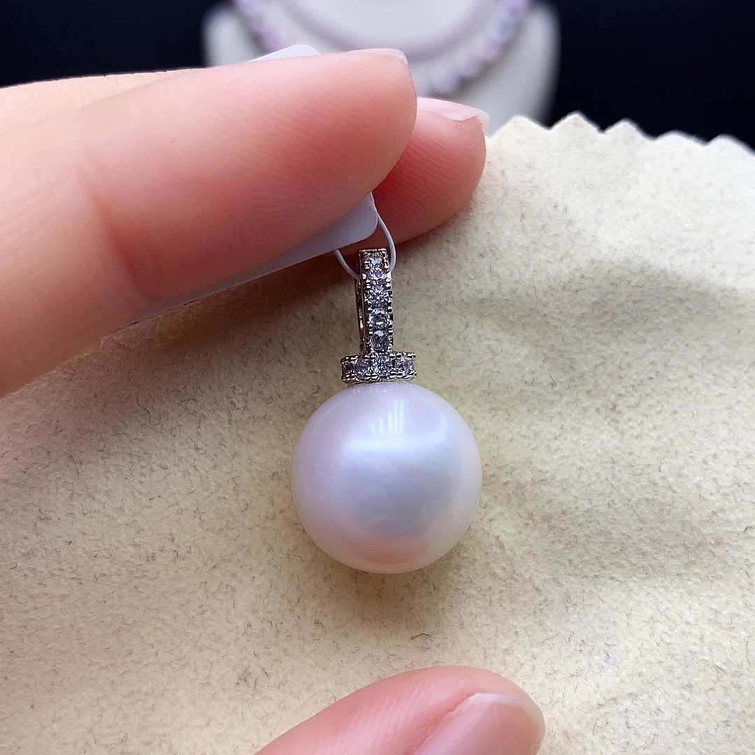 淡水珍珠合金吊坠(赠链)