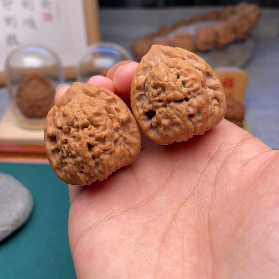 文玩核桃吊坠33尺邯郸金字塔