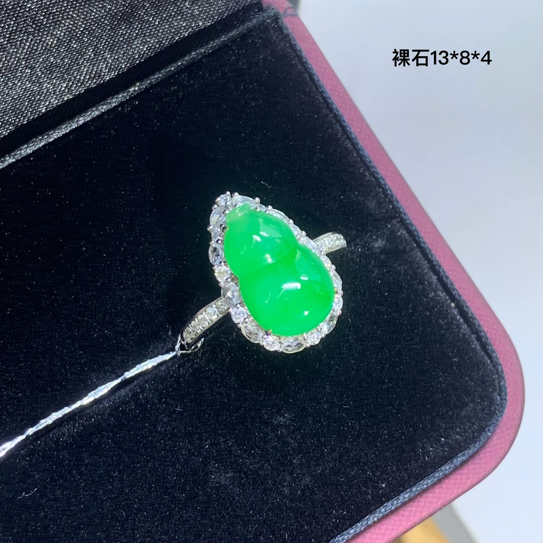 冰润细腻满色阳绿葫芦天然A货戒指10.18/XLJ色泽均匀艳丽