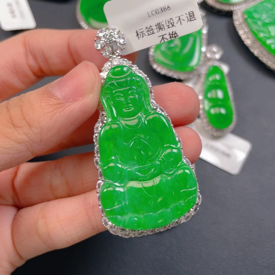 【闪购商品】银S925镶嵌翡翠耳钉我****麻翡翠