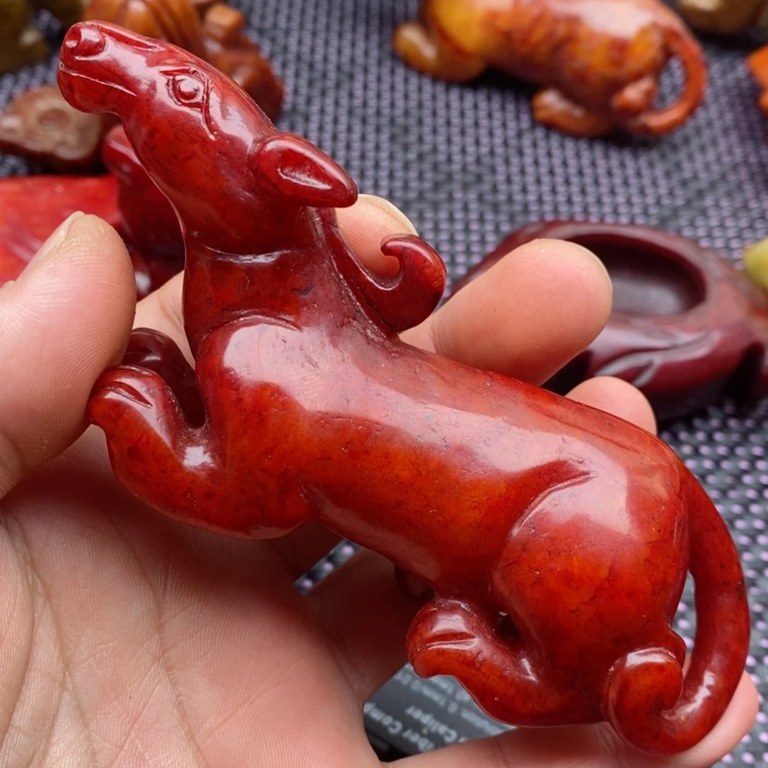 蛇纹石玉颈饰未镶嵌陆*哥