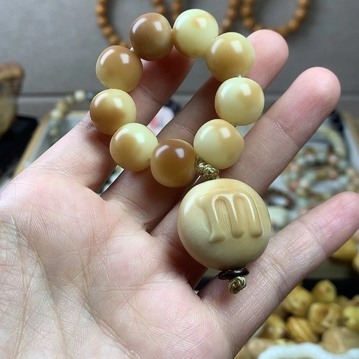 吊坠菩提根/象牙果M豆小手捻25