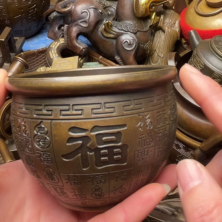 精美铜器批发档口