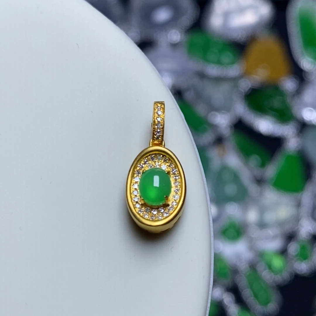 翡翠18K金镶嵌吊坠(不含链)蛋面