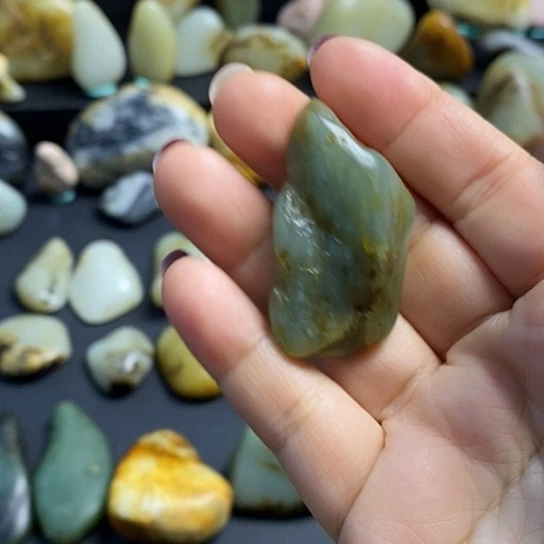 和田玉（糖玉）未镶嵌挂件