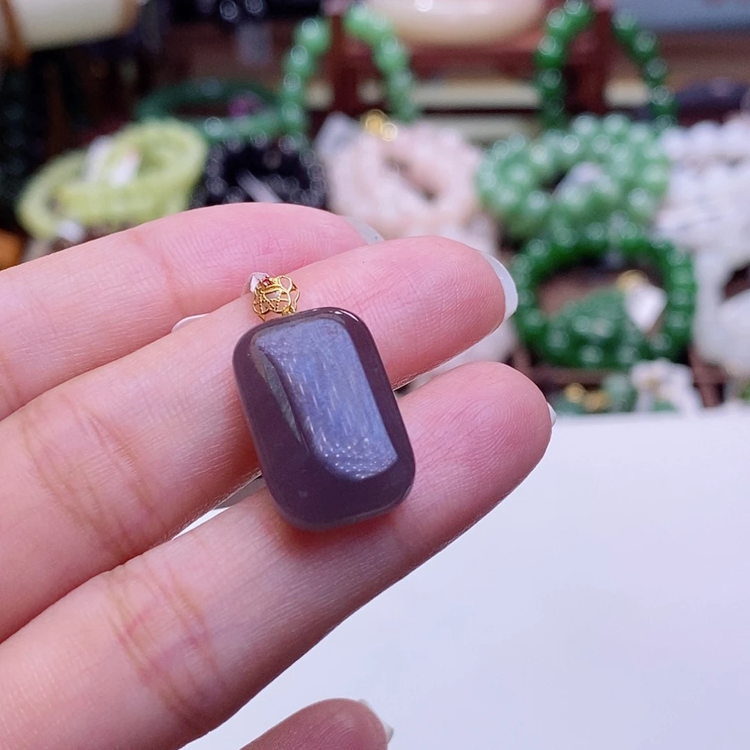 和田玉未镶嵌颈饰清货价浓烟紫金镶无事牌