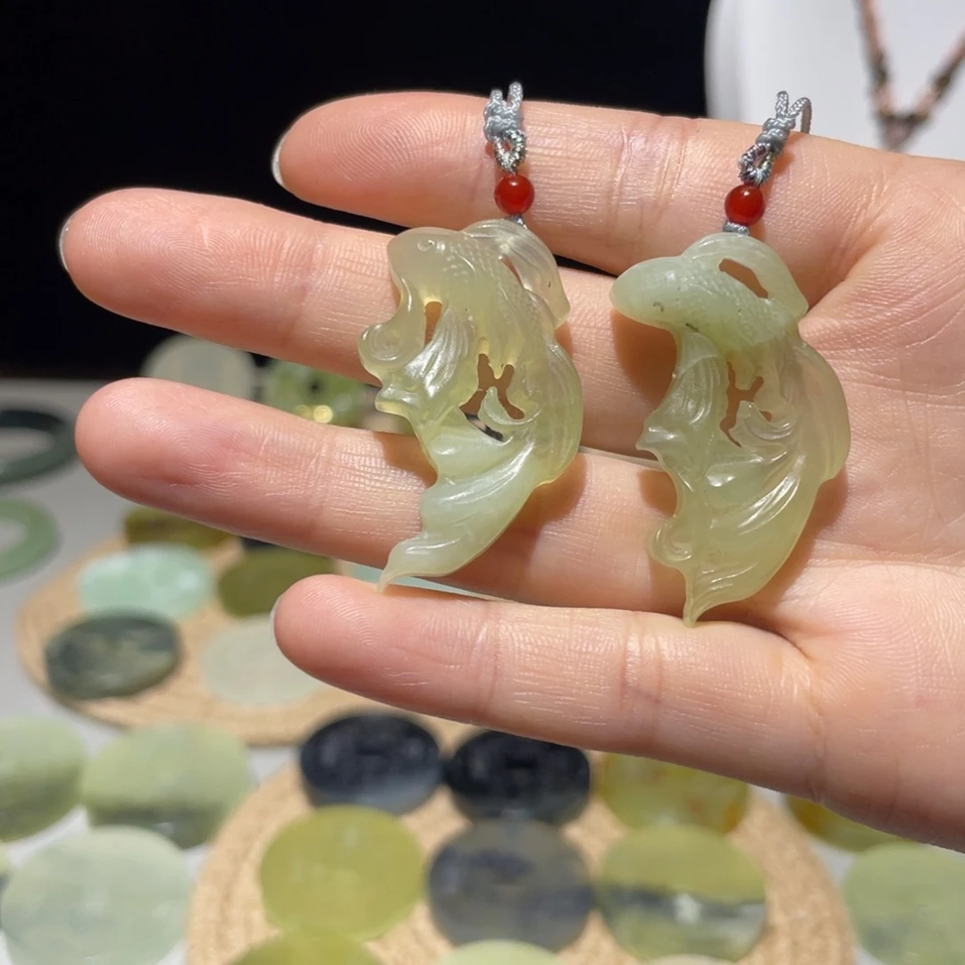 岫玉未镶嵌颈饰颈饰2