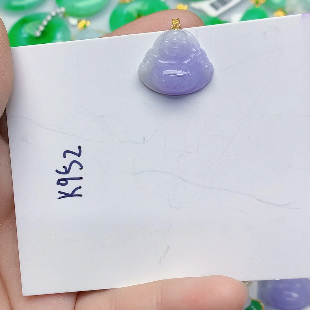 颈饰18K金镶嵌翡翠