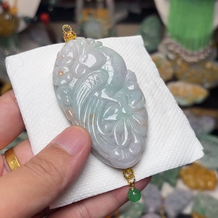 颈饰未镶嵌翡翠吊坠