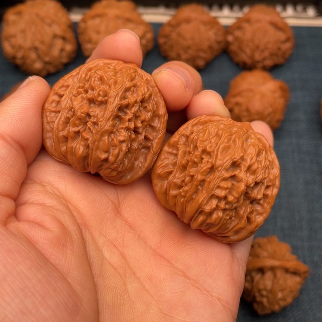 把件文玩核桃38全品红皮山地楼