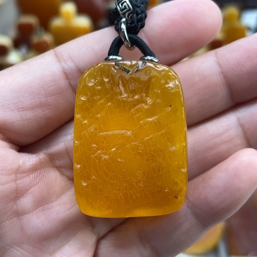 【闪购商品】琥珀颈饰未镶嵌