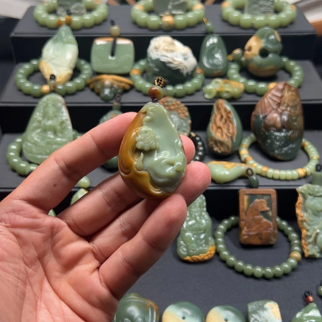 B***3岫岩河磨玉（透闪石质玉）未镶嵌颈饰
