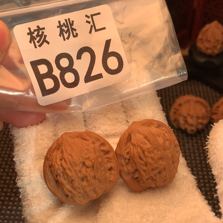 吊坠文玩核桃招财公子34