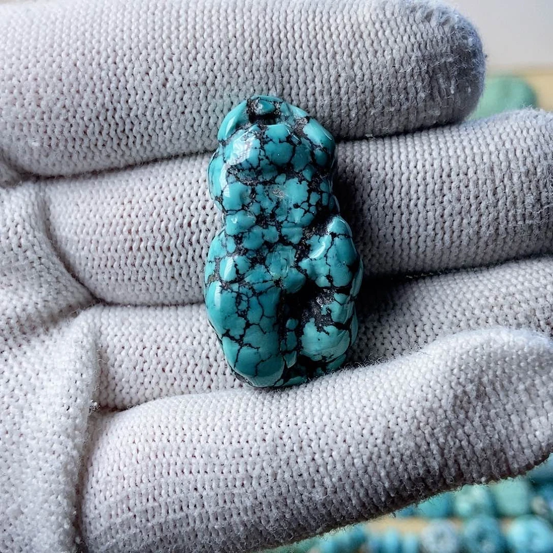 绿松石未镶嵌珠宝奇石