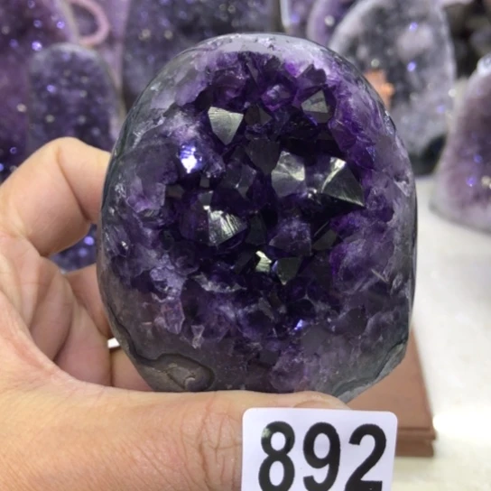紫晶天然水晶摆件未镶嵌