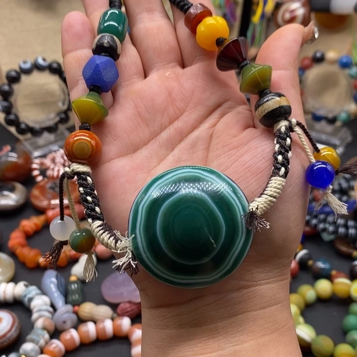 玛瑙/玉髓颈饰未镶嵌